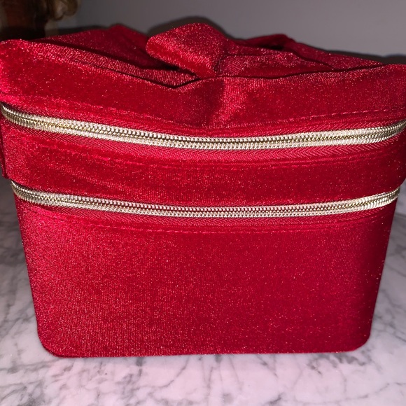 ❤️ESTEE LAUDER COSMETICS FAUX VELVET COSMETIC AND JEWELRY ZIPPERED BAG❤️ - Picture 3 of 7